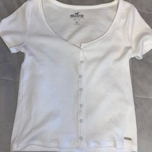 hollister cropped button up tee